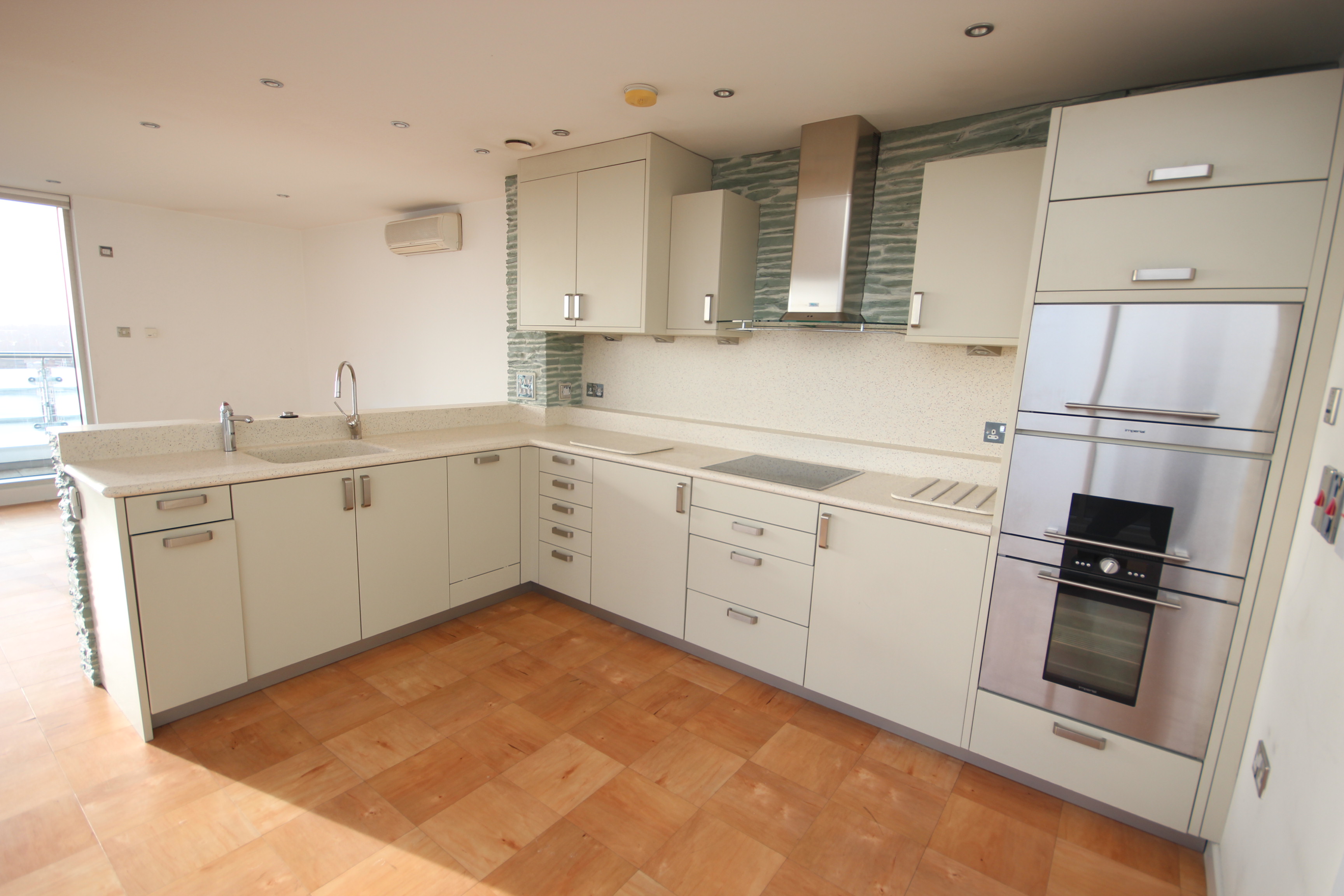 83 k2, Albion Street (14).JPG